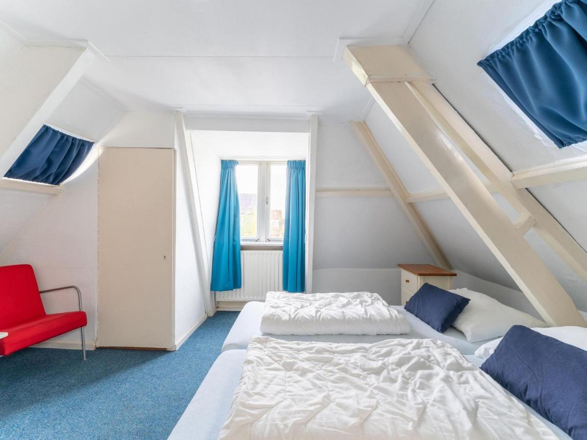 Modern Holiday Home In Heeg With Garden Zewnętrze zdjęcie